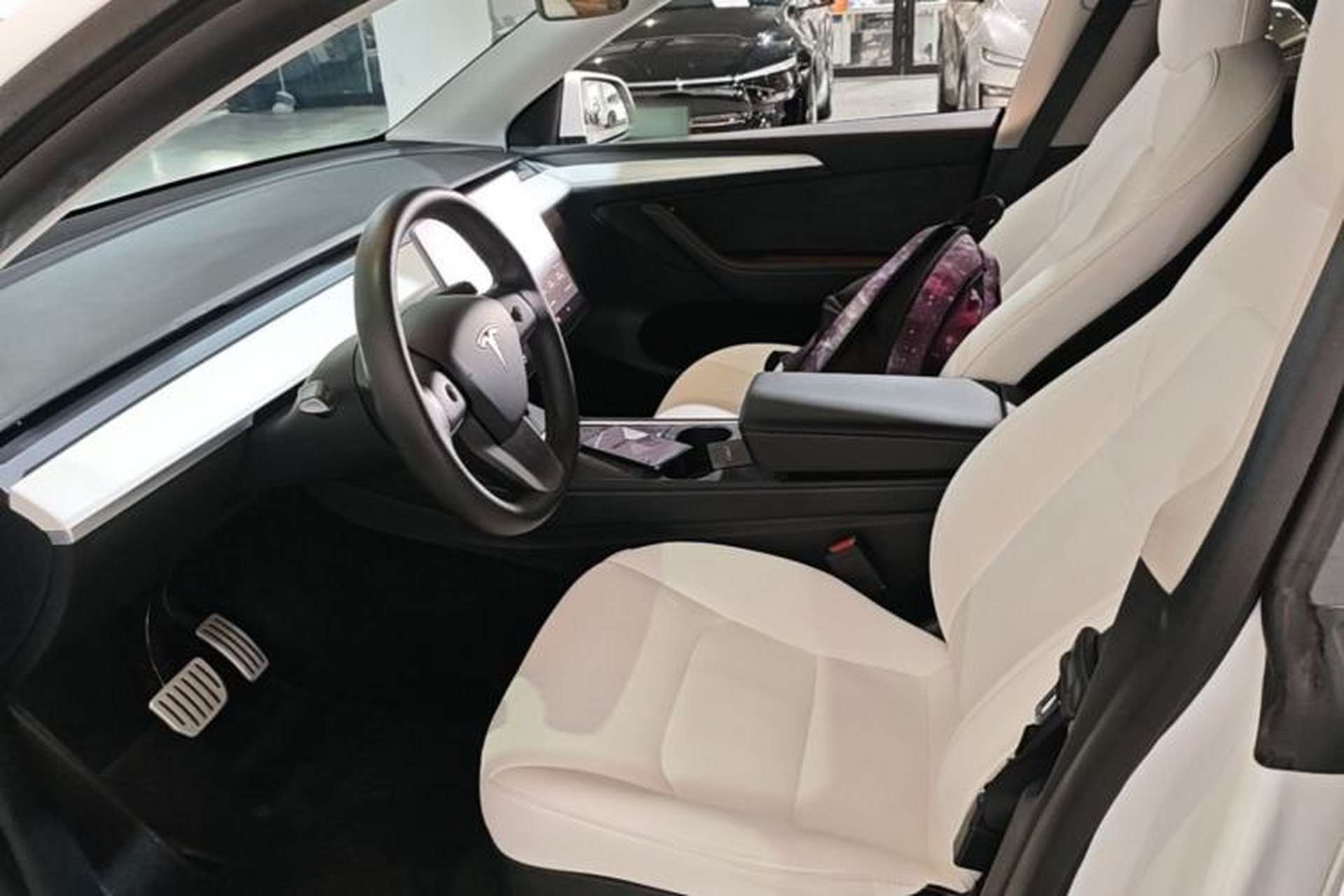 Used Tesla Model Y 2021 Performance High-Performance All-Wheel-Drive Version Left Front Seat