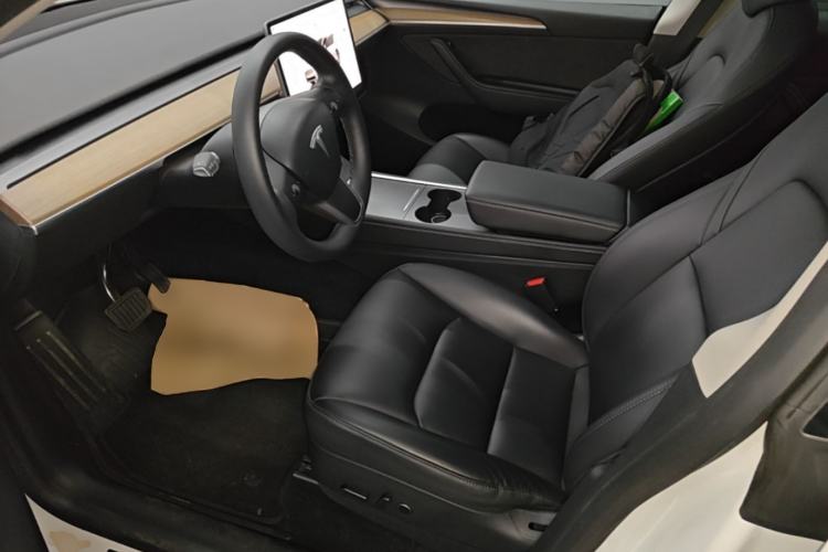 Used Tesla Model Y 2021 Revised Version 2 Long-Range All-Wheel-Drive Edition Left Front Seat