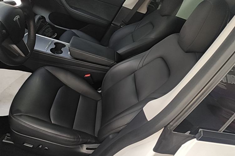 Used Tesla Model Y 2021 Long-Range All-Wheel-Drive Version Left Front Seat