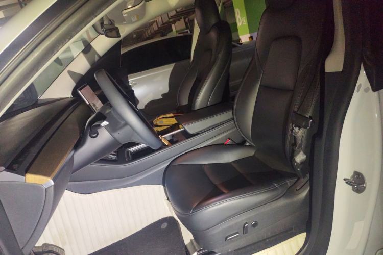 Used Tesla Model Y 2021 Standard Range Rear-Wheel Drive Version Left Front Seat