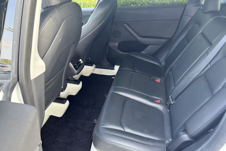 Used Tesla Model Y 2021 Long-Range All-Wheel-Drive Version 3D7 Left Rear Seat
