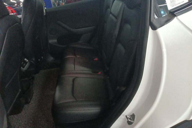 Used Tesla Model Y 2021 Long-Range All-Wheel-Drive Version Left Rear Seat