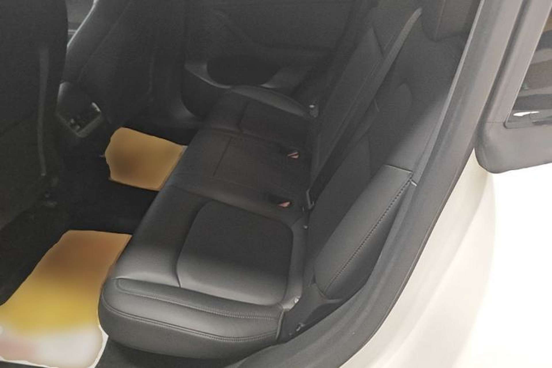 Used Tesla Model Y 2021 Standard Range Rear-Wheel Drive Version Left Rear Seat