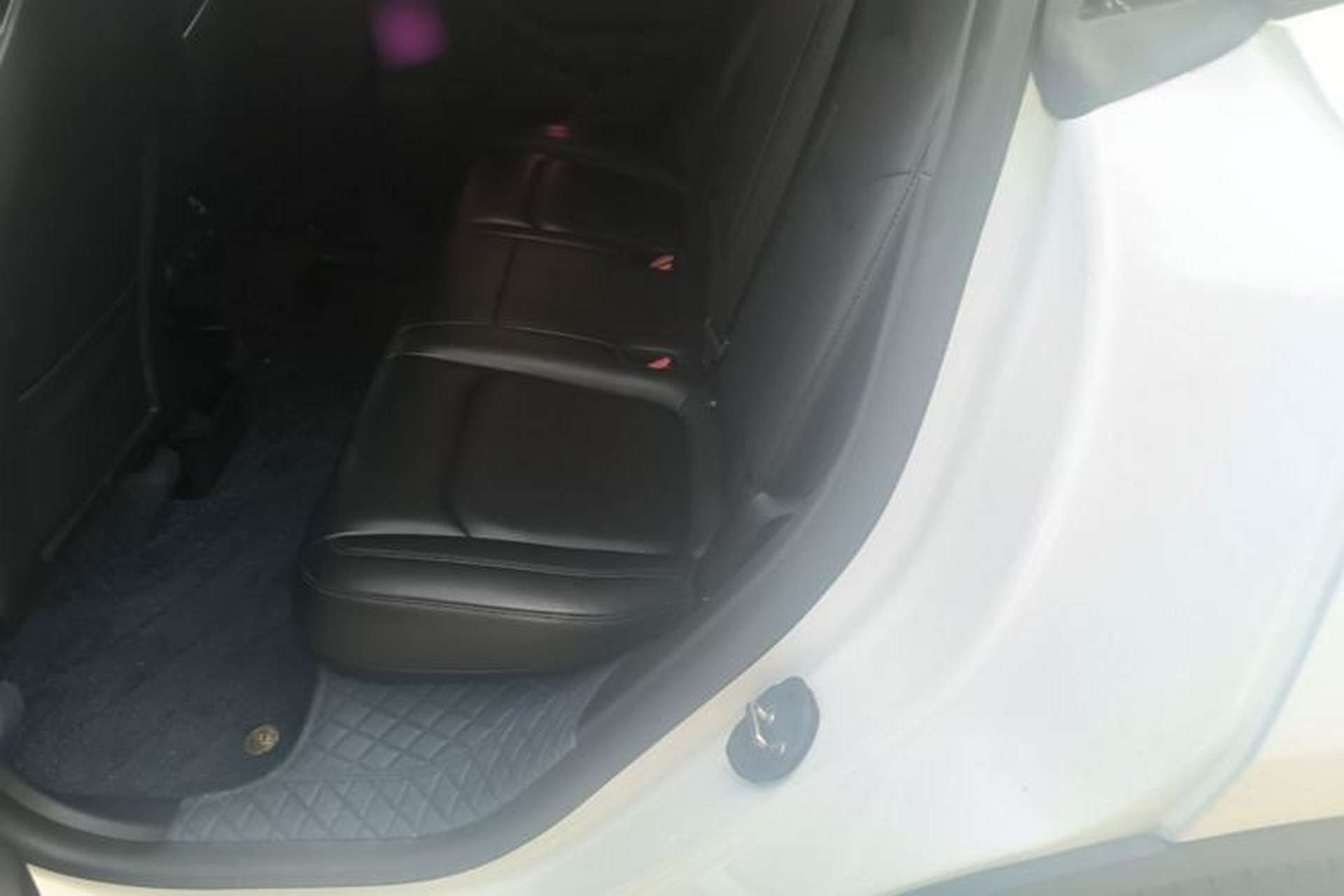 Used Tesla Model Y 2021 Standard Range Rear-Wheel Drive Version Left Rear Seat
