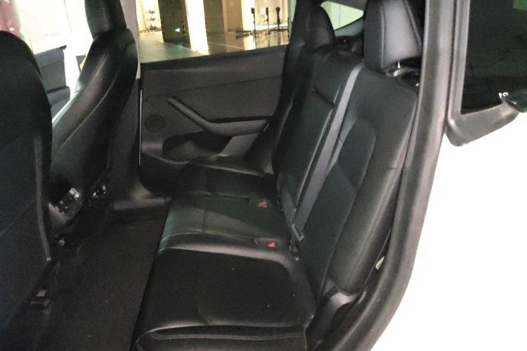 Used Tesla Model Y 2021 Standard Range Rear-Wheel Drive Version Left Rear Seat