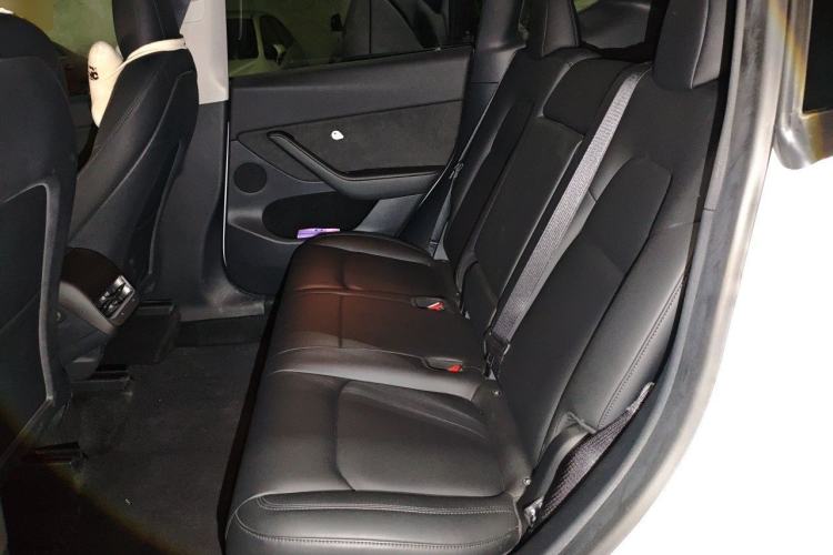 Used Tesla Model Y 2021 Long-Range All-Wheel-Drive Version Left Rear Seat