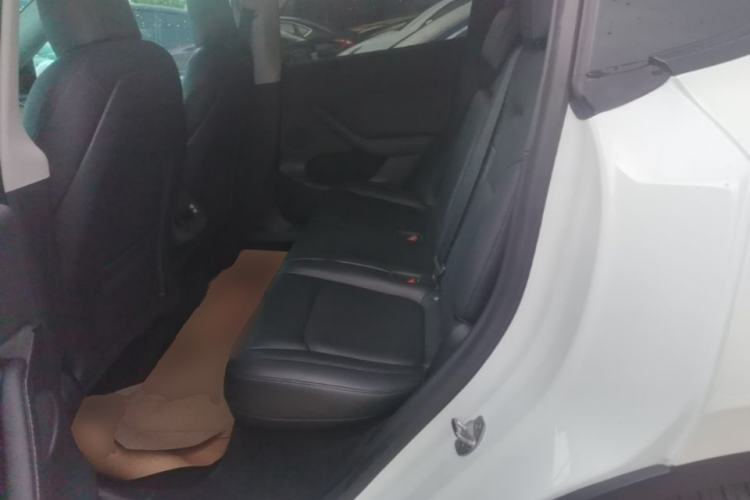 Used Tesla Model Y 2021 Long-Range All-Wheel-Drive Version Left Rear Seat
