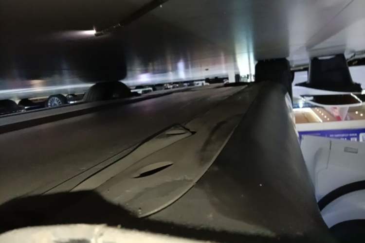 Used Tesla Model Y 2021 Standard Range Rear-Wheel Drive Version Left Side Sill