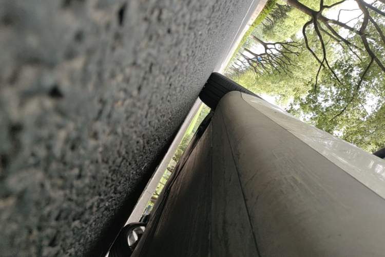 Used Tesla Model Y 2021 Performance High-Performance All-Wheel-Drive Version Left Side Sill