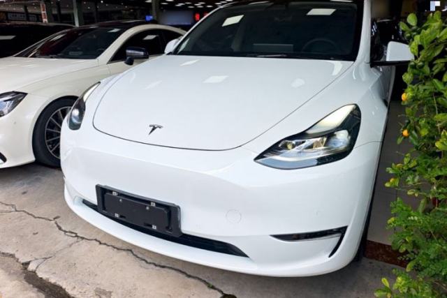 Used Tesla Model Y 2021 Standard Range Rear-Wheel Drive Version