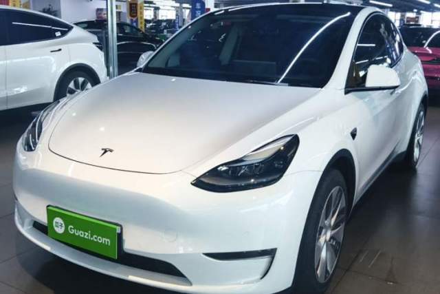Used Tesla Model Y 2021 Long-Range All-Wheel-Drive Version