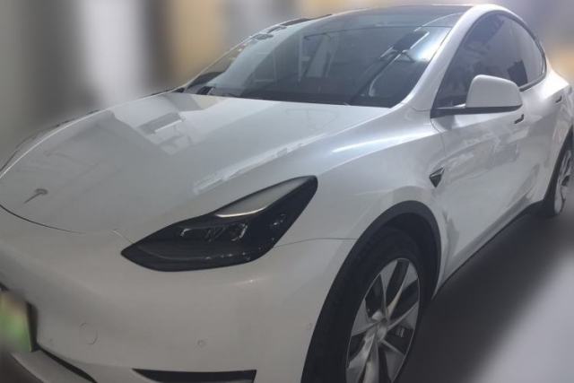 Used Tesla Model Y 2021 Long-Range All-Wheel-Drive Version