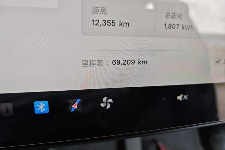 Used Tesla Model Y 2021 Long-Range All-Wheel-Drive Version Odometer Close Up