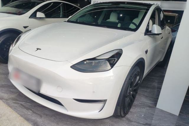 Used Tesla Model Y 2021 Long-Range All-Wheel-Drive Version 3D7
