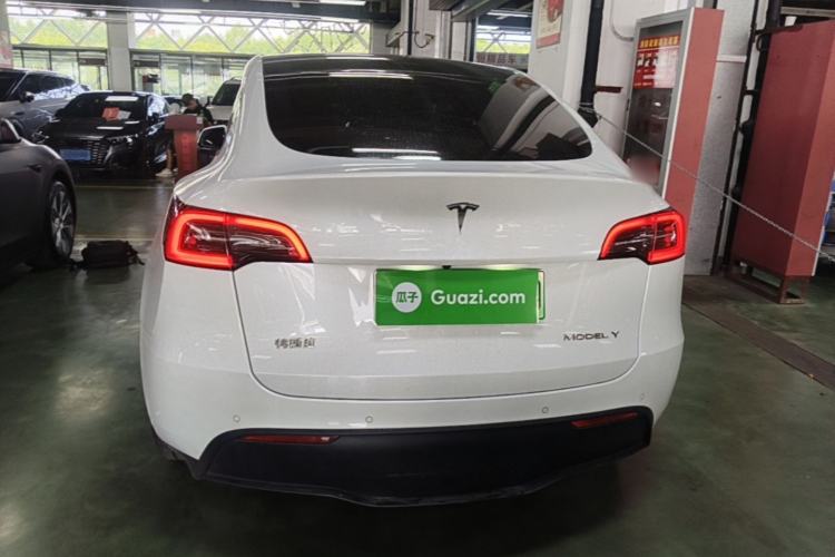 Used Tesla Model Y 2021 Long-Range All-Wheel-Drive Version 3D7 Rear