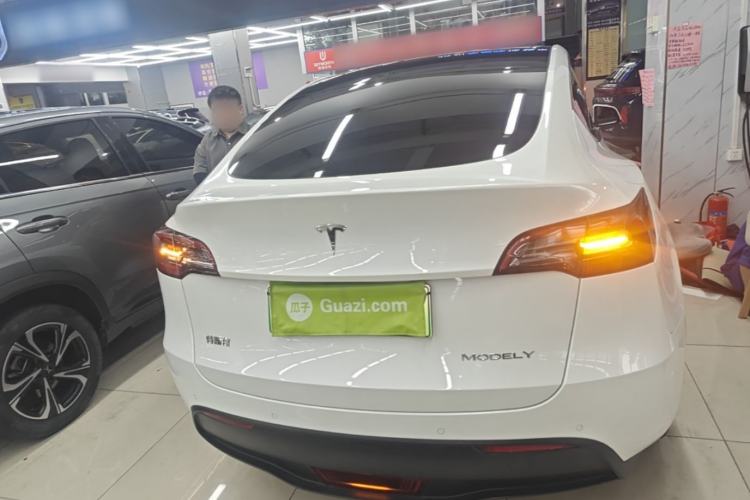 Used Tesla Model Y 2021 Long-Range All-Wheel-Drive Version Rear