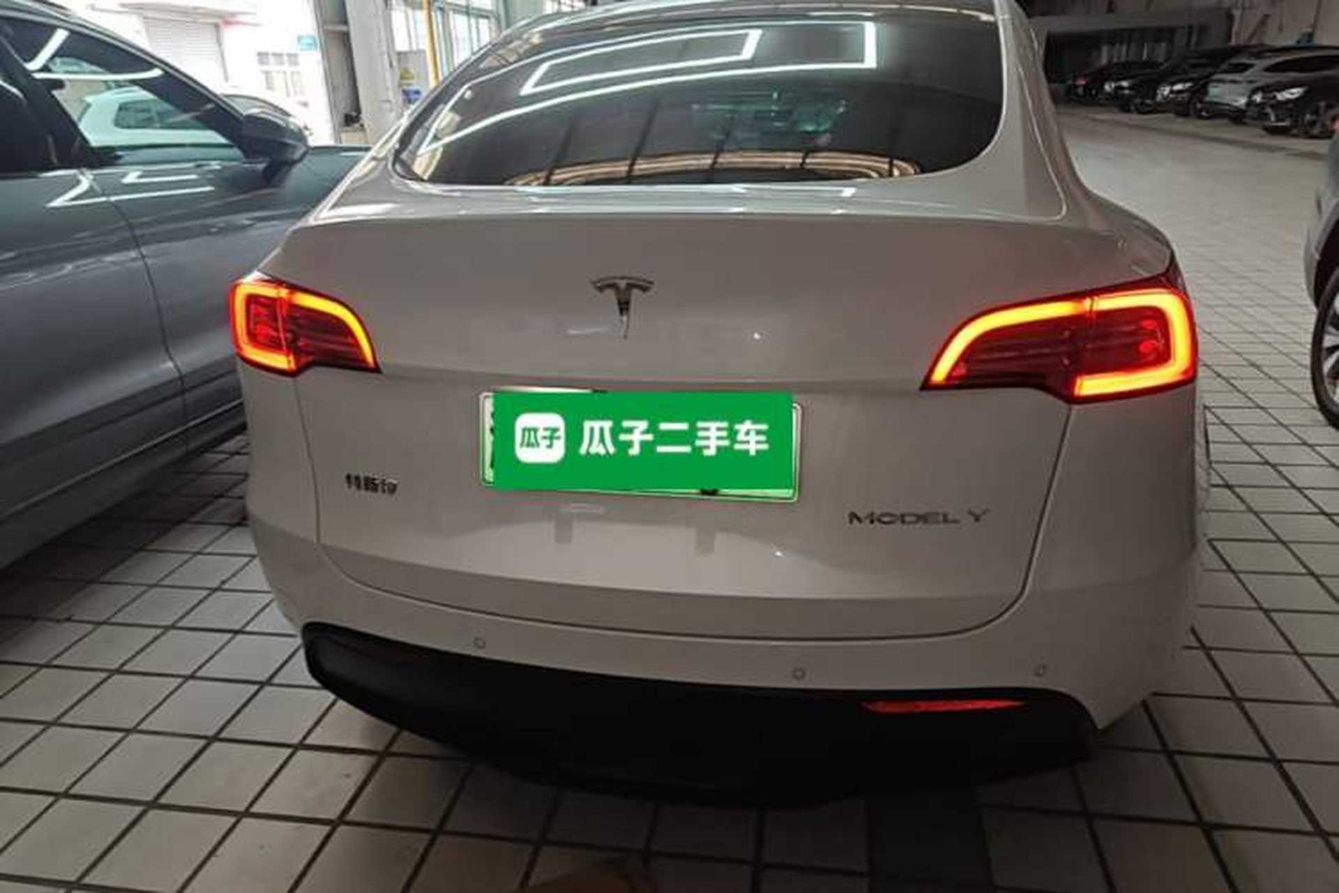 Used Tesla Model Y 2021 Long-Range All-Wheel-Drive Version Rear
