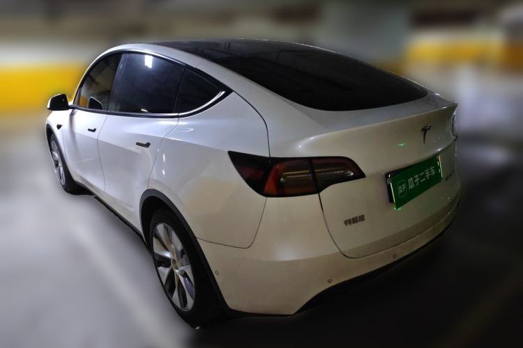 Used Tesla Model Y 2021 Long-Range All-Wheel-Drive Version Rear Left 45 Deg