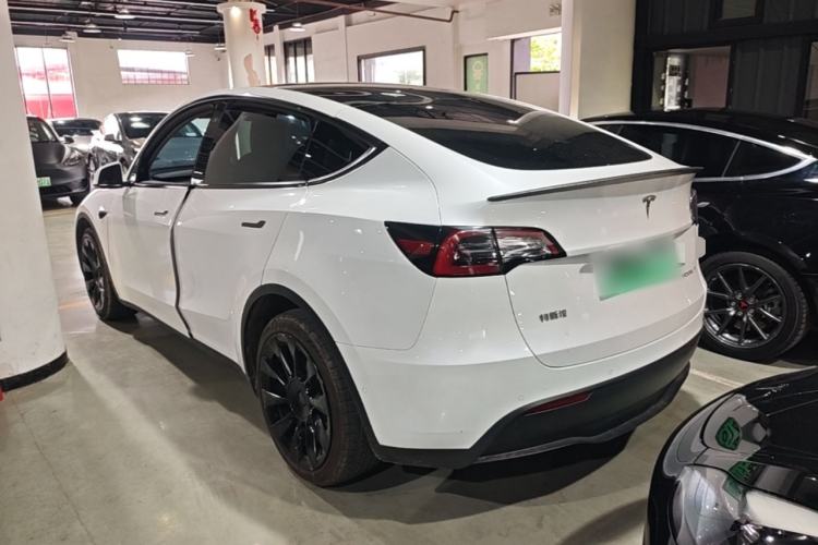 Used Tesla Model Y 2021 Revised Version 2 Long-Range All-Wheel-Drive Edition Rear Left 45 Deg