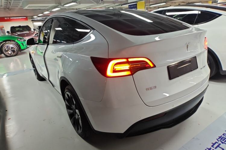 Used Tesla Model Y 2021 Long-Range All-Wheel-Drive Version 3D7 Rear Left 45 Deg