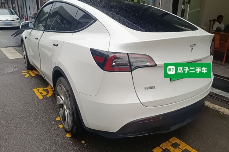 Used Tesla Model Y 2021 Long-Range All-Wheel-Drive Version Rear Left 45 Deg