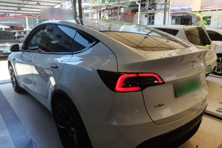 Used Tesla Model Y 2021 Long-Range All-Wheel-Drive Version 3D7 Rear Left 45 Deg