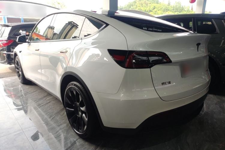 Used Tesla Model Y 2021 Long-Range All-Wheel-Drive Version Rear Left 45 Deg
