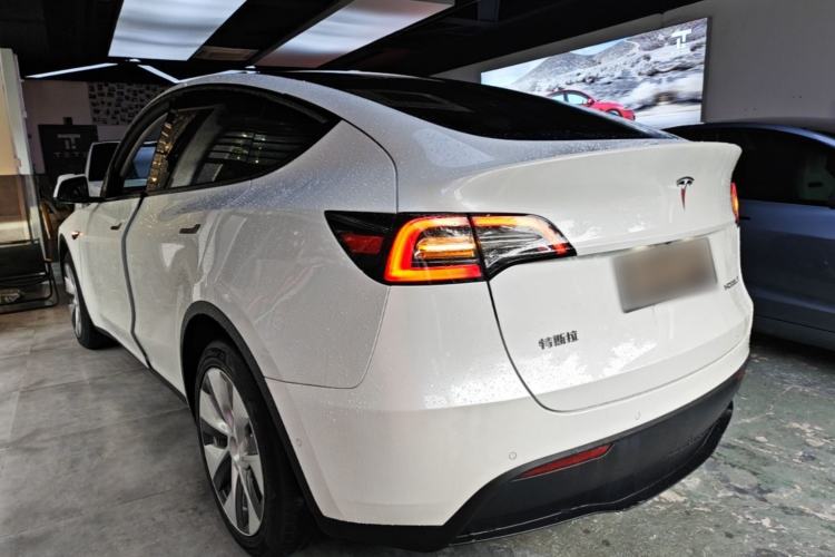 Used Tesla Model Y 2021 Long-Range All-Wheel-Drive Version Rear Left 45 Deg