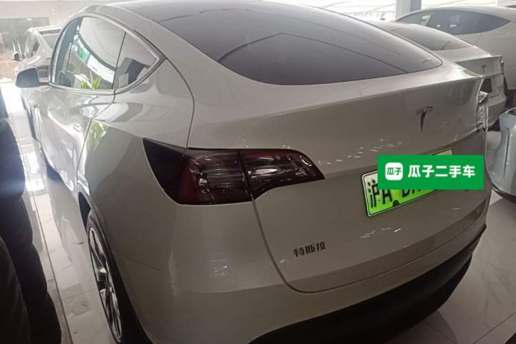 Used Tesla Model Y 2021 Long-Range All-Wheel-Drive Version Rear Left 45 Deg