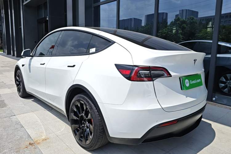 Used Tesla Model Y 2021 Long-Range All-Wheel-Drive Version Rear Left 45 Deg