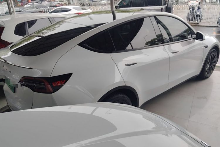 Used Tesla Model Y 2021 Standard Range Rear-Wheel Drive Version Rear Right 45 Deg
