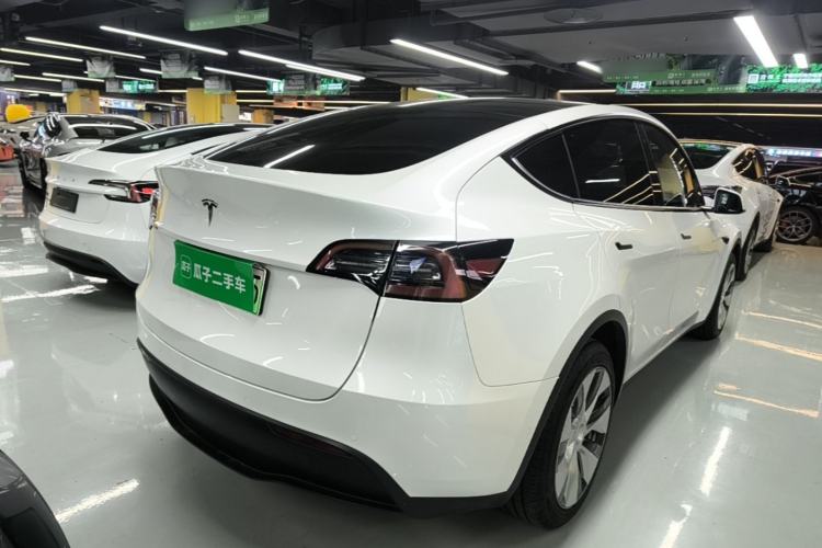 Used Tesla Model Y 2021 Long-Range All-Wheel-Drive Version Rear Right 45 Deg
