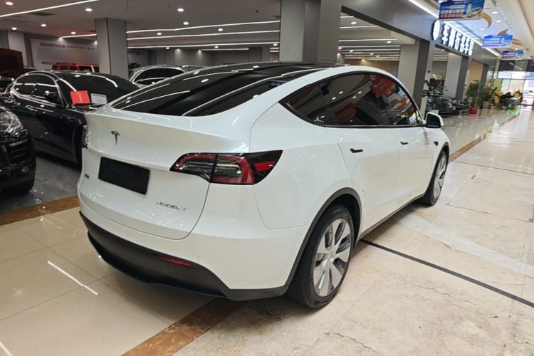 Used Tesla Model Y 2021 Standard Range Rear-Wheel Drive Version Rear Right 45 Deg