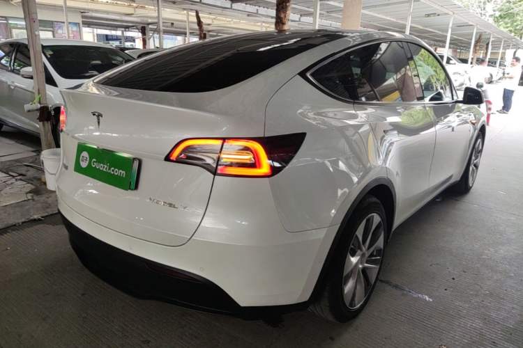 Used Tesla Model Y 2021 Standard Range Rear-Wheel Drive Version Rear Right 45 Deg