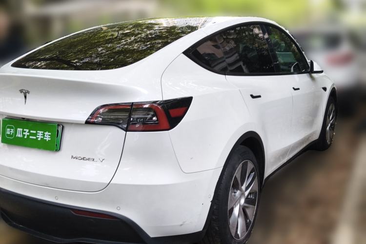 Used Tesla Model Y 2021 Standard Range Rear-Wheel Drive Version Rear Right 45 Deg
