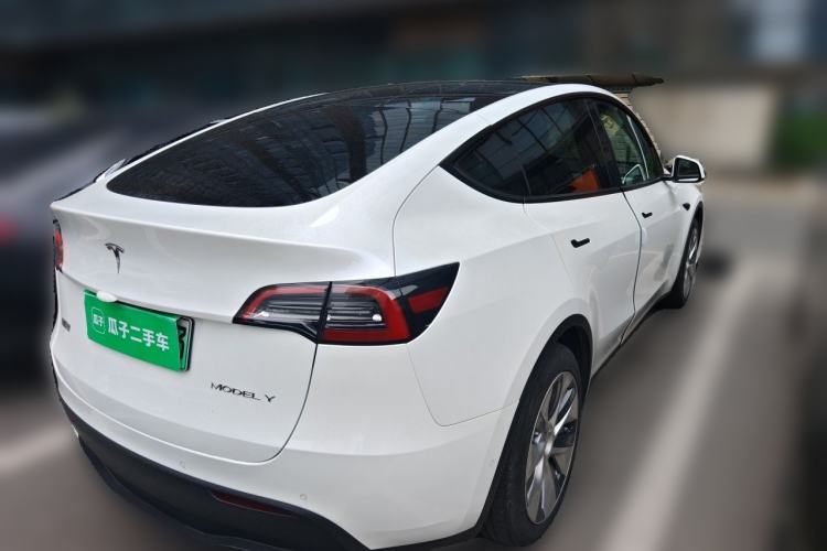 Used Tesla Model Y 2021 Standard Range Rear-Wheel Drive Version Rear Right 45 Deg