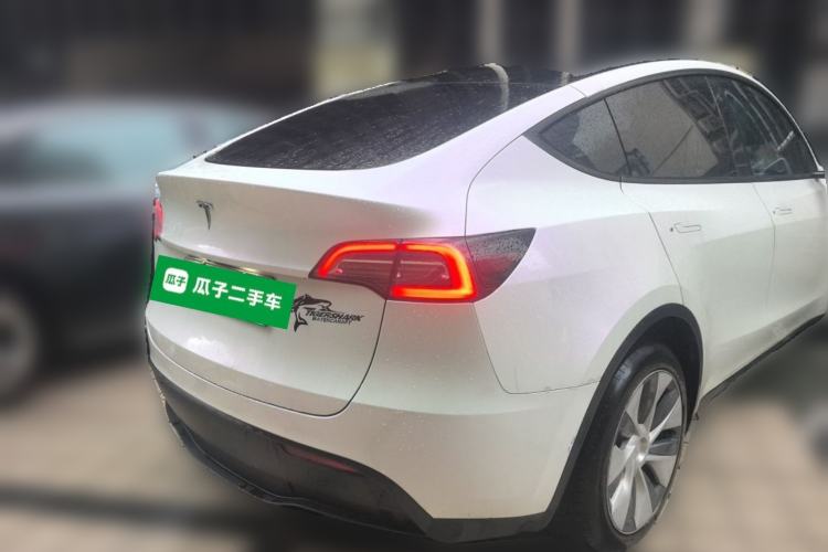 Used Tesla Model Y 2021 Standard Range Rear-Wheel Drive Version Rear Right 45 Deg