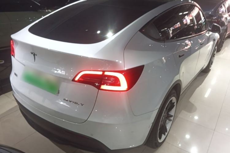 Used Tesla Model Y 2021 Standard Range Rear-Wheel Drive Version Rear Right 45 Deg