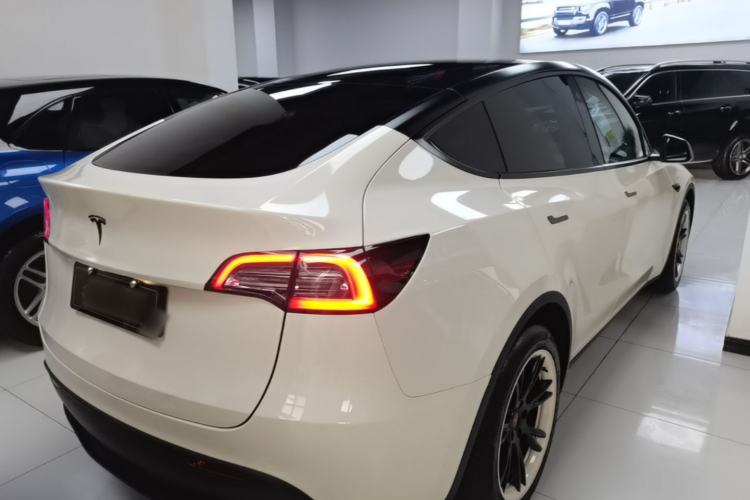 Used Tesla Model Y 2021 Standard Range Rear-Wheel Drive Version Rear Right 45 Deg