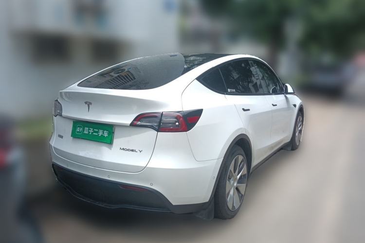 Used Tesla Model Y 2021 Long-Range All-Wheel-Drive Version Rear Right 45 Deg