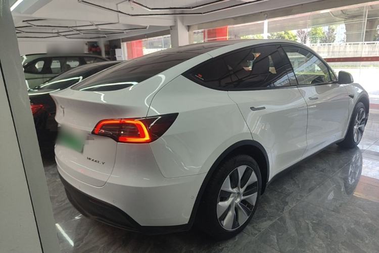 Used Tesla Model Y 2021 Standard Range Rear-Wheel Drive Version Rear Right 45 Deg
