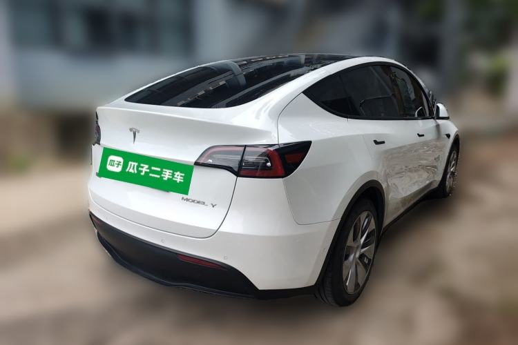 Used Tesla Model Y 2021 Standard Range Rear-Wheel Drive Version Rear Right 45 Deg