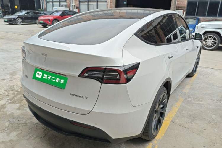 Used Tesla Model Y 2021 Long-Range All-Wheel-Drive Version 3D7 Rear Right 45 Deg