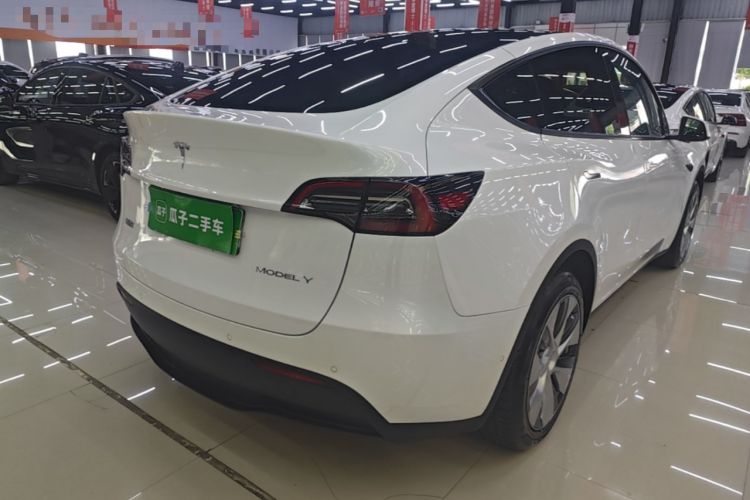 Used Tesla Model Y 2021 Standard Range Rear-Wheel Drive Version Rear Right 45 Deg