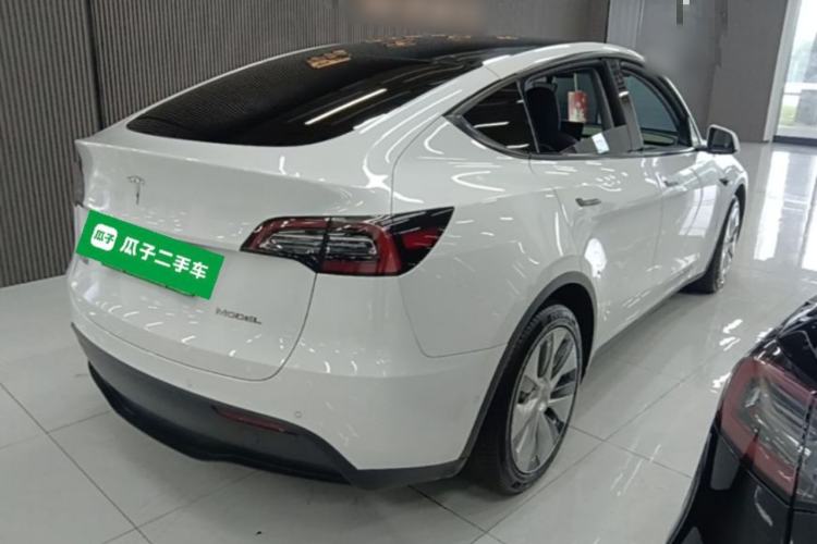 Used Tesla Model Y 2021 Standard Range Rear-Wheel Drive Version Rear Right 45 Deg