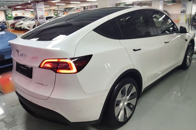 Used Tesla Model Y 2021 Standard Range Rear-Wheel Drive Version Rear Right 45 Deg