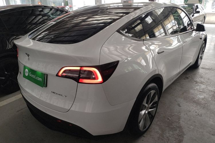 Used Tesla Model Y 2021 Long-Range All-Wheel-Drive Version 3D7 Rear Right 45 Deg