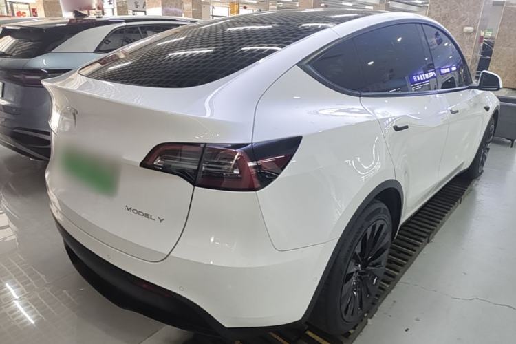 Used Tesla Model Y 2021 Long-Range All-Wheel-Drive Version Rear Right 45 Deg