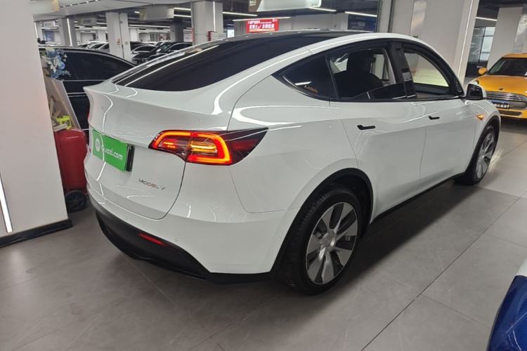 Used Tesla Model Y 2021 Long-Range All-Wheel-Drive Version 3D7 Rear Right 45 Deg