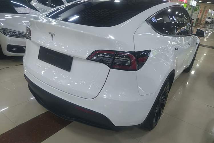 Used Tesla Model Y 2021 Long-Range All-Wheel-Drive Version Rear Right 45 Deg